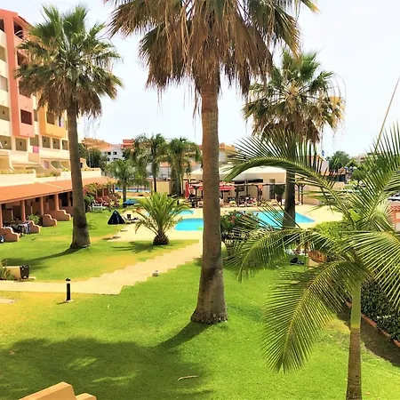 Caporizon Magnifique Vue Mer Et Piscine Plein Centre Albufeira