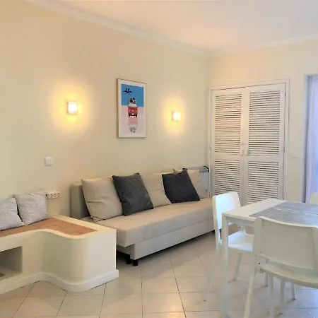 شقة Caporizon Magnifique Vue Mer Et Piscine Plein Centre *