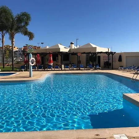 Caporizon Magnifique Vue Mer Et Piscine Plein Centre Albufeira