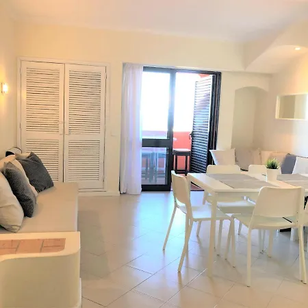 Caporizon Magnifique Vue Mer Et Piscine Plein Centre Apartment *